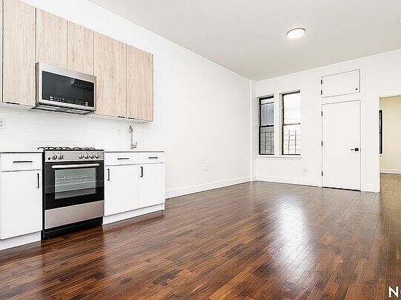 2nd image of 647 Willoughby Ave #1G