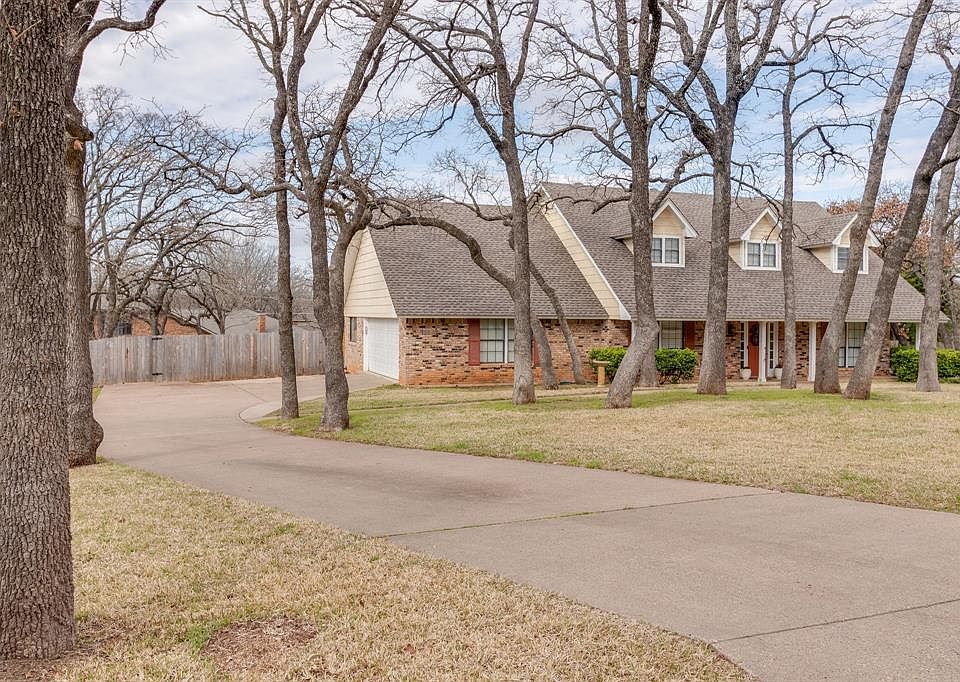 1st image of 4608 Maywood Dr