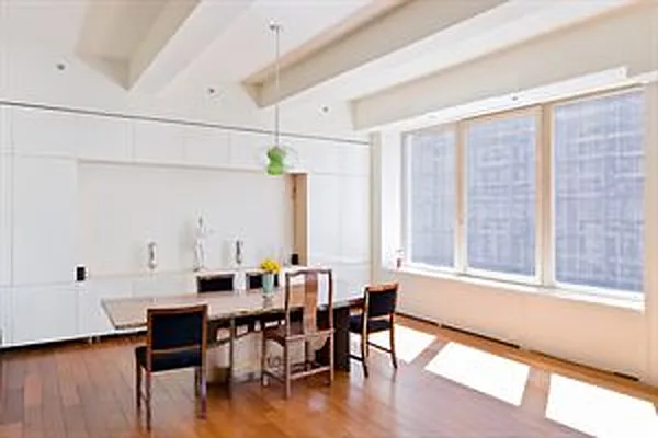 Sold by Douglas Elliman | media 21