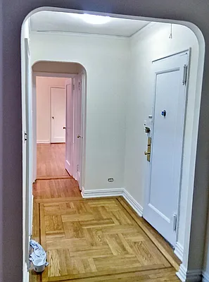 Rented by Bohemia Realty Group | media 10