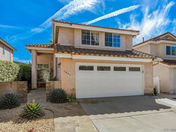 1461 Green Oak Rd, Vista, CA 92081