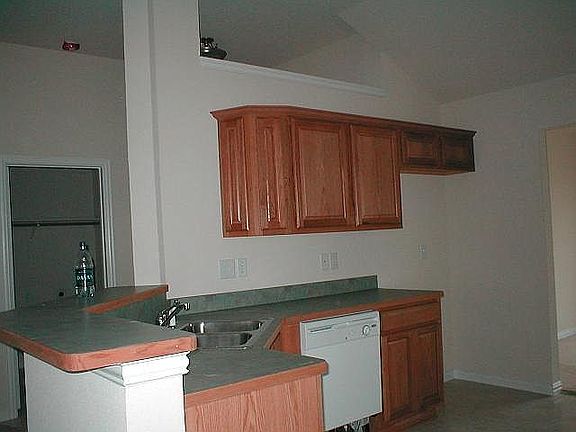 4th image of 3021 Stroll Dr