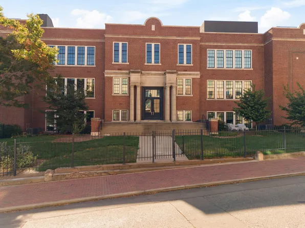 601 Madison St APT 202, Nashville, TN 37208