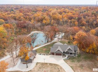 23501 Spring Creek Rd, Washington, IL 61571