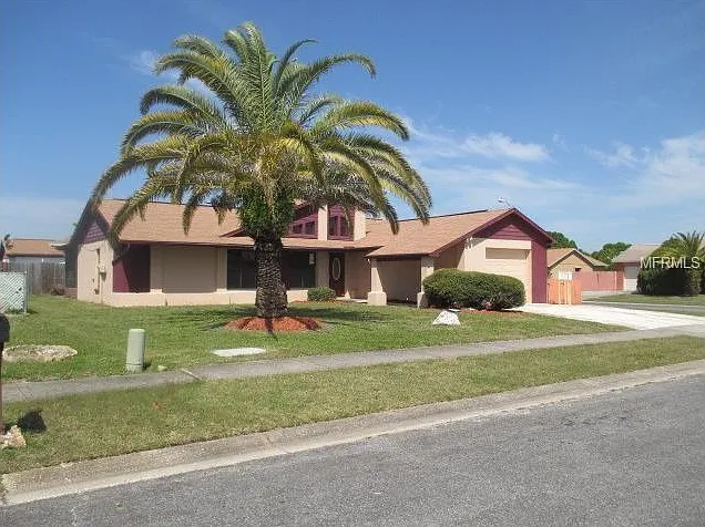 3 bed, 1396 sqft, $1,890 — Photo 1