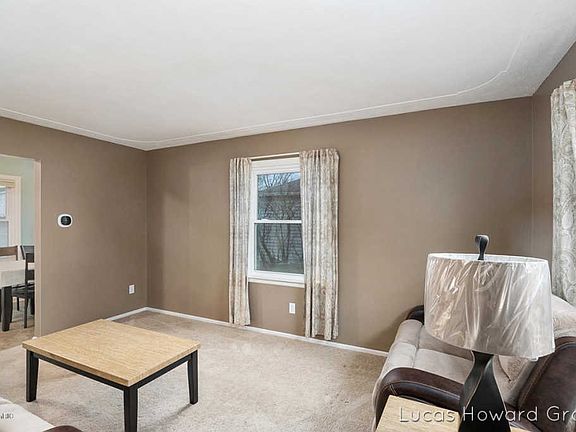 5th image of 3356 Birchwood Ave SW