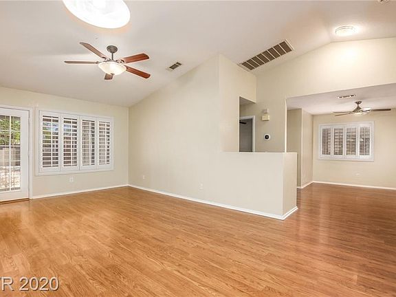 4th image of 415 Montessa Ave