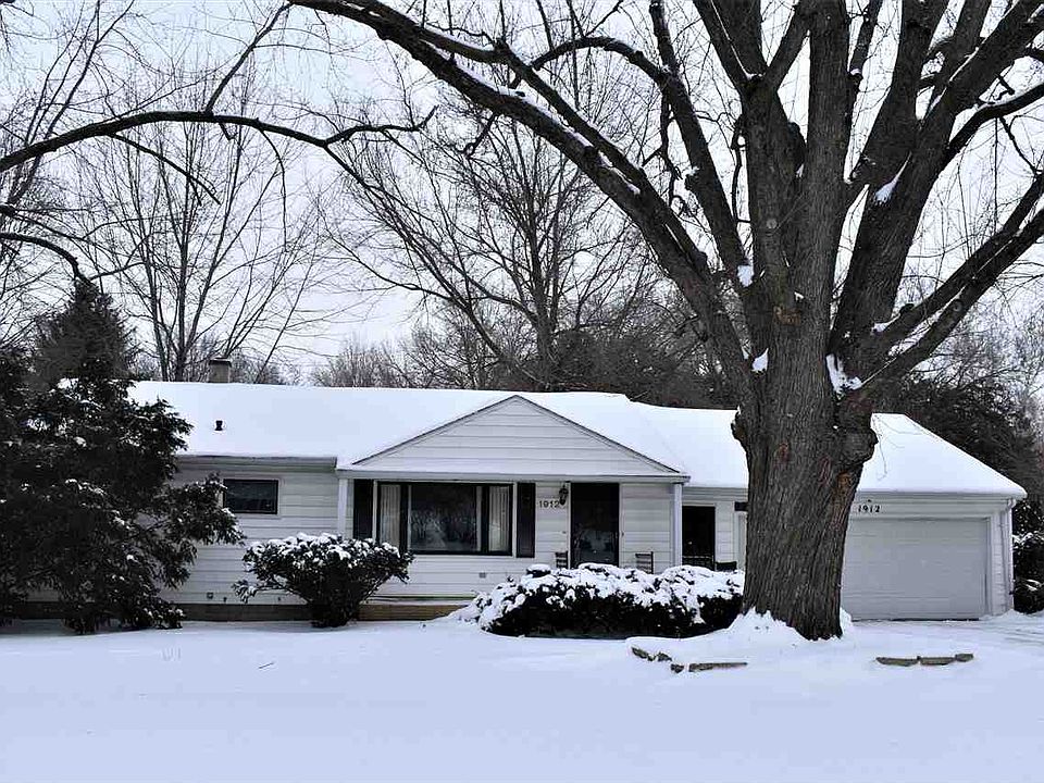 1st image of 1912 Pleasant Dr