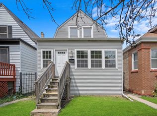 4642 W Warwick Ave, Chicago, IL 60641