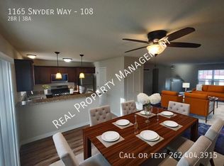 1165 Snyder Way UNIT 108, Oconomowoc, WI 53066