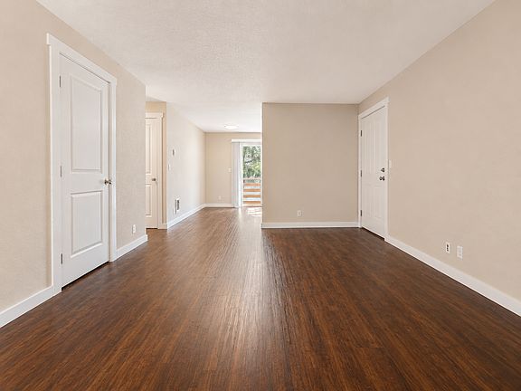 2nd image of 310-316 S Manzanita Ct #314