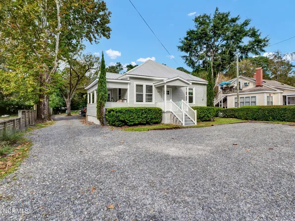 305 Macmillan Avenue N, Wilmington, NC 28403