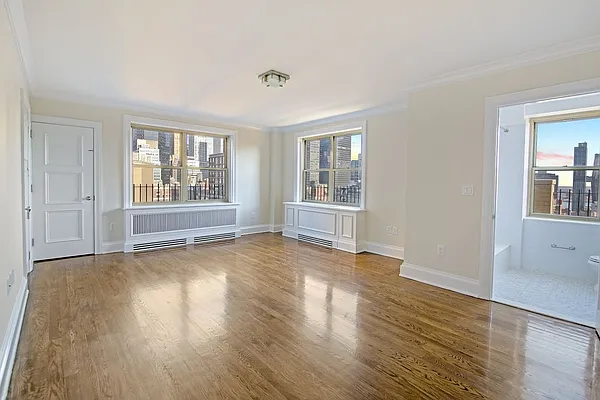 Rented by Stonehenge NYC LLC | media 12