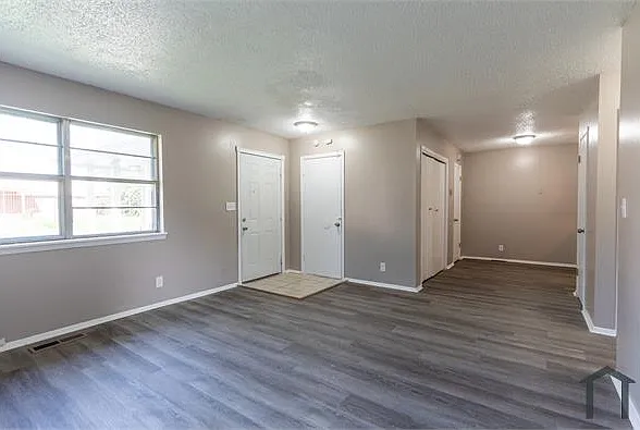 4 bed, 1131 sqft, $1,650 — Photo 3