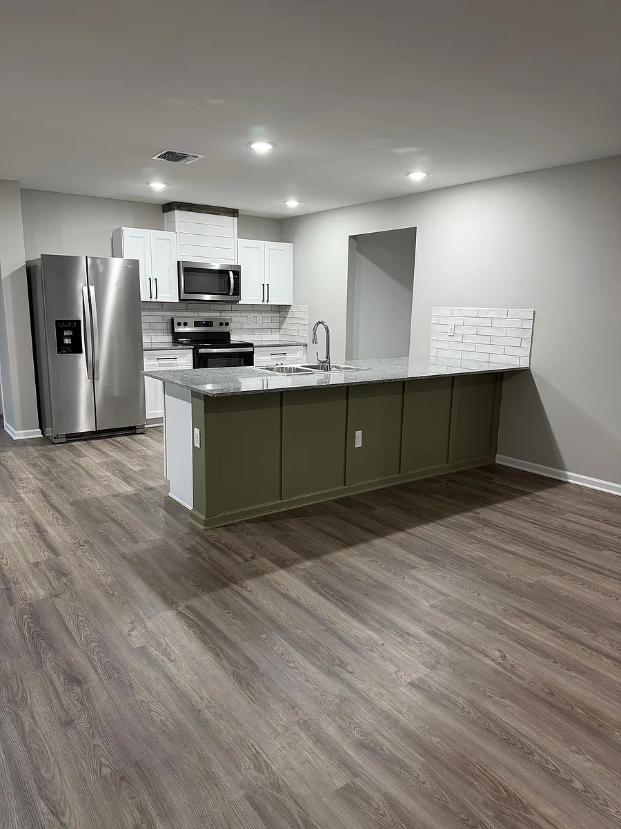 Building Photo - 1250 S Maria Carmela Ln