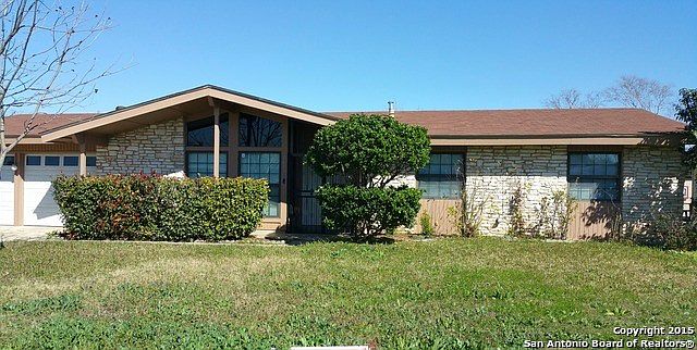 1st image of 7423 Meadow Breeze Dr