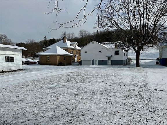 5th image of 105 Jefferson Ave