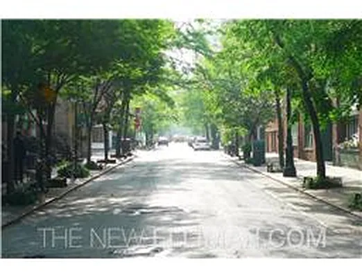 Rented by Douglas Elliman | media 18