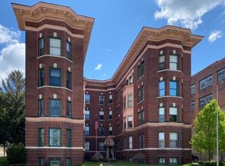 902 Main St APT 3, Wheeling, WV 26003