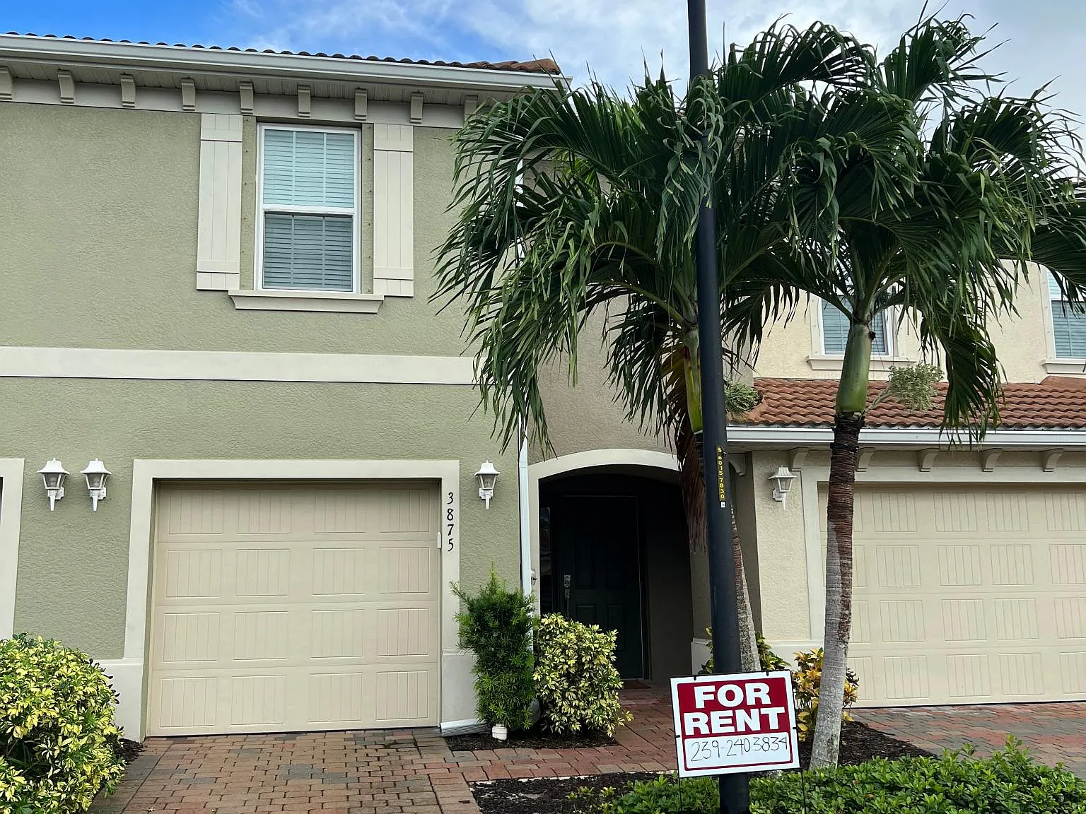 2 bed, 1635 sqft, $1,900 — Photo 2