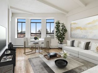 2 Cornelia St APT 801, New York, NY 10014