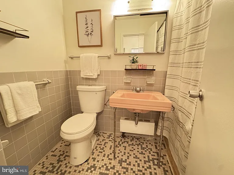 4000 Tunlaw Rd NW #629 — Photo 11