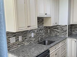 4410 Briarwood Ct N APT 4, Annandale, VA 22003