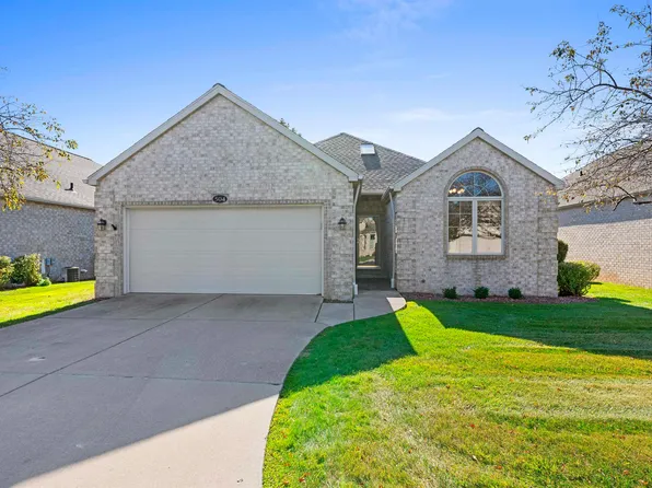 504 S Langlade Ct #21, Green Bay, WI 54301