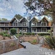 4th image of 17 Greenwood Cove Dr
