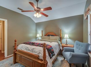 2837 Trailhouse Dr, Dallas, TX 75237