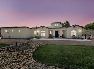 3 Del Cerro Ct, Los Lunas, NM 87031