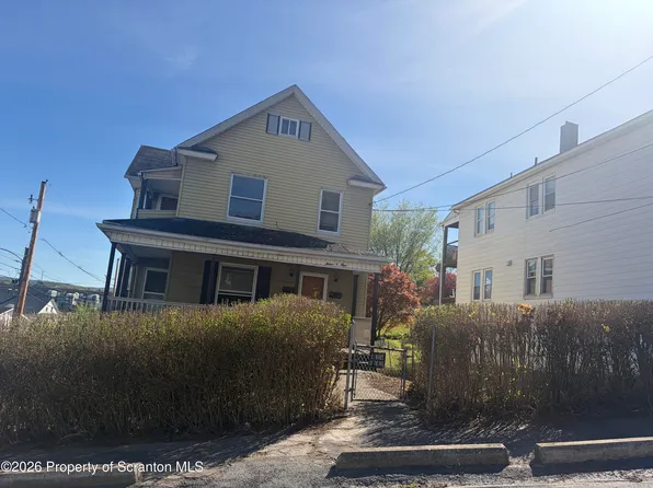 703 Smith St, Dunmore, PA 18504