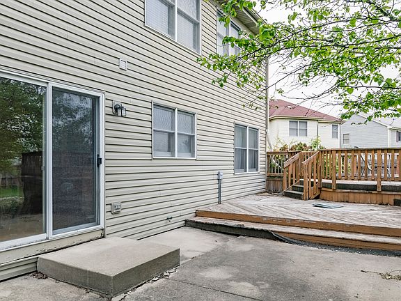 4th image of 4812 Lobelia Ln
