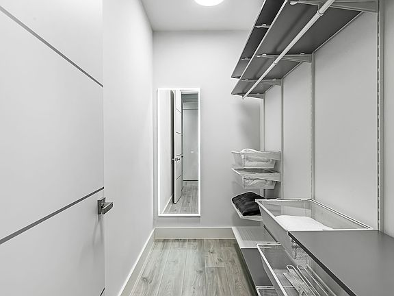 5th image of 2165 W 1st St APT 103