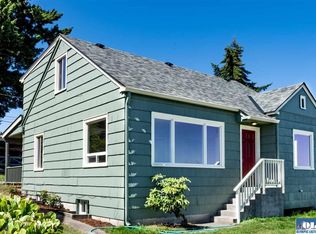 1320 E 1st St, Port Angeles, WA