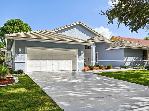 3rd image of 6120 NW 60th Ave