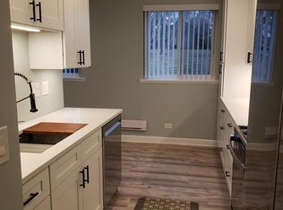 705 Strom Dr #1D, Dundee, IL 60118