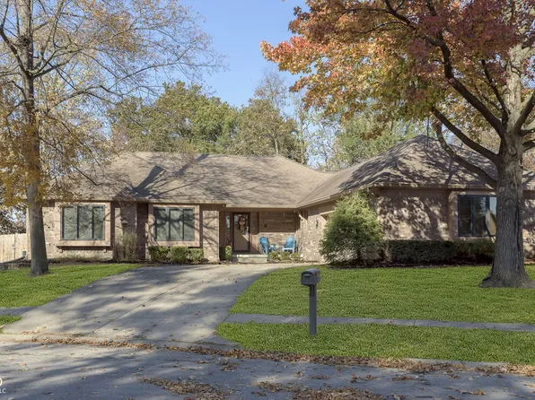 383 Nottinghill Ct, Indianapolis, IN 46234