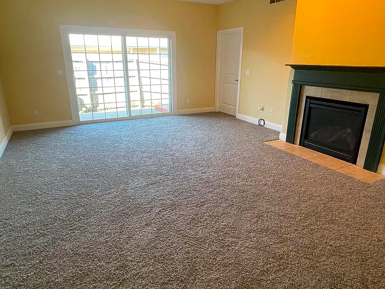 1505 Stonebluff Ct — Photo 11