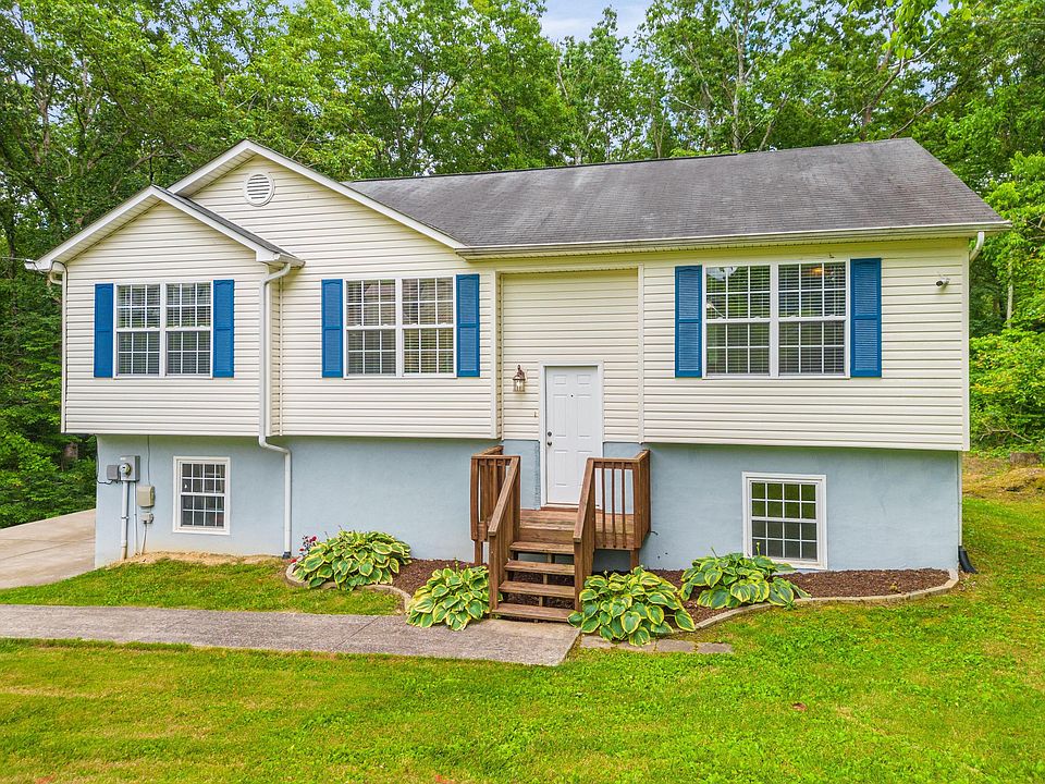 1st image of 2245 Rolling Brook Dr NE