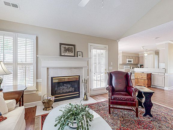 5th image of 2638 Brookridge Circle