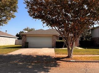 1007 Mazourka Dr, Arlington, TX 76001