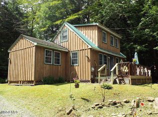 120 N Shore Dr, Gloversville, NY 12078