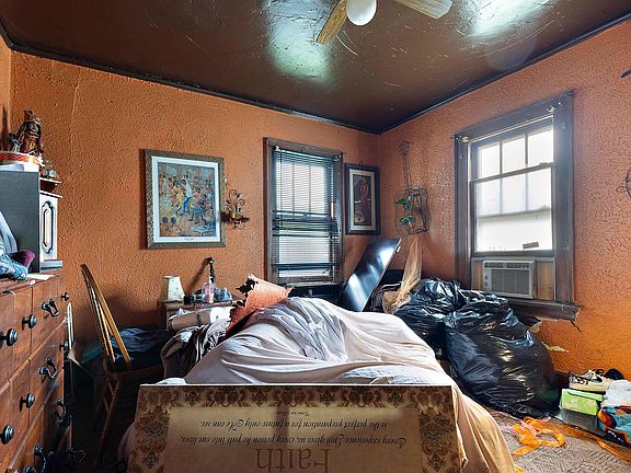 5th image of 2512 Andrews St