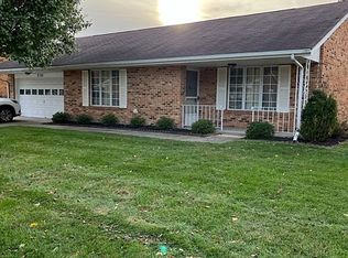 6789 Willow Creek Dr, Dayton, OH 45424