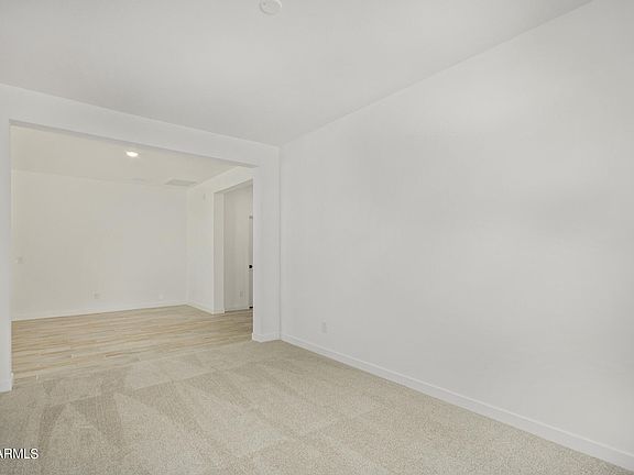 3rd image of 18434 W COUNTRY CLUB Terrace