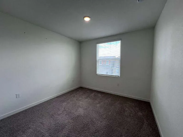 1910 Brunel St — Photo 9
