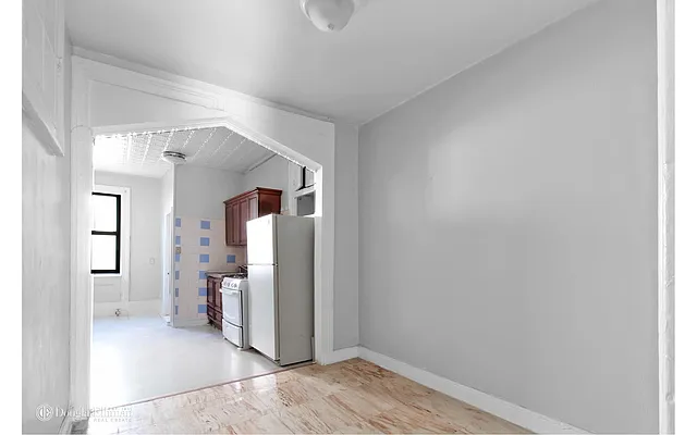 Rented by Douglas Elliman | media 15