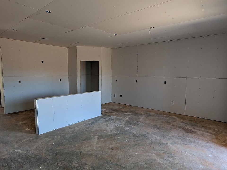 2nd image of 341 Castlepath Dr