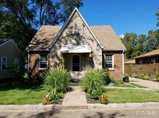 807 Charles St, Pekin, IL